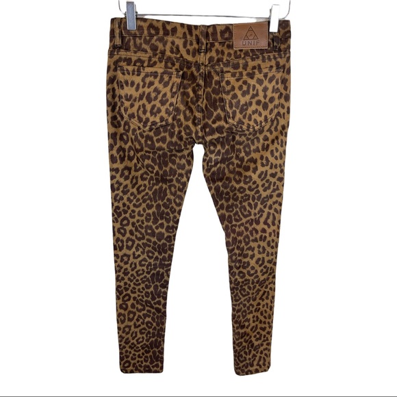 UNIF LEOPARD PRINT FAUX SUEDE SKINNY JEANS - Picture 4 of 9
